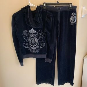Black Juicy Couture velour tracksuit size medium.